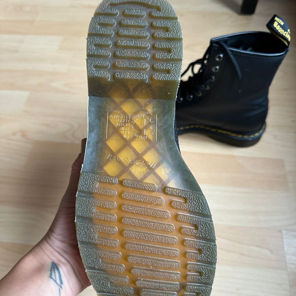 Doctor Martens - Picture 2 of 4